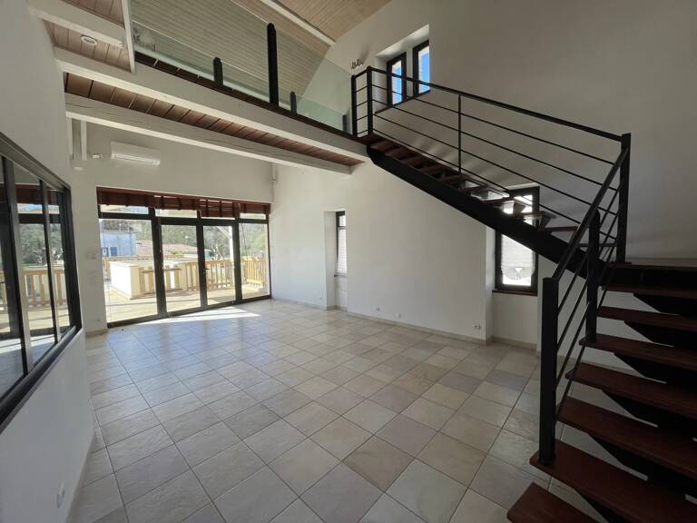 Maison/Villa 6 pièces — photo 1
