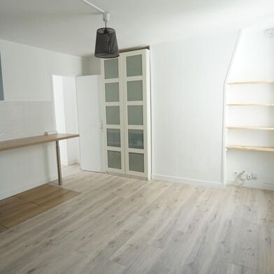 Appartement 2 pièces 1210 €