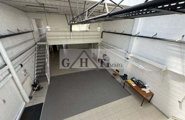 ENTREPOT 360M² A VENDRE BONDOUFLE — photo 3