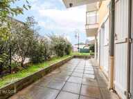T4 en rez-de-jardin avec 2 stationnements privatifs — photo 2