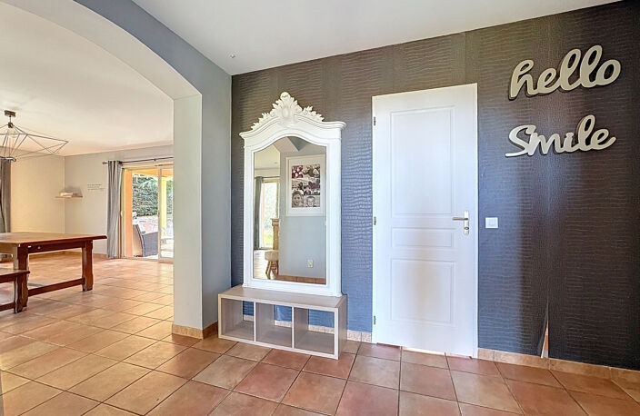 À vendre   Maison familiale 4 chambres   154 m2   Morancé — photo 2
