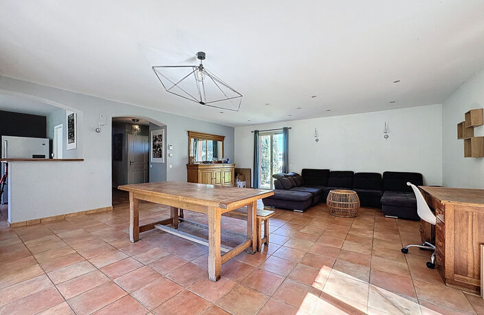 À vendre   Maison familiale 4 chambres   154 m2   Morancé — photo 3