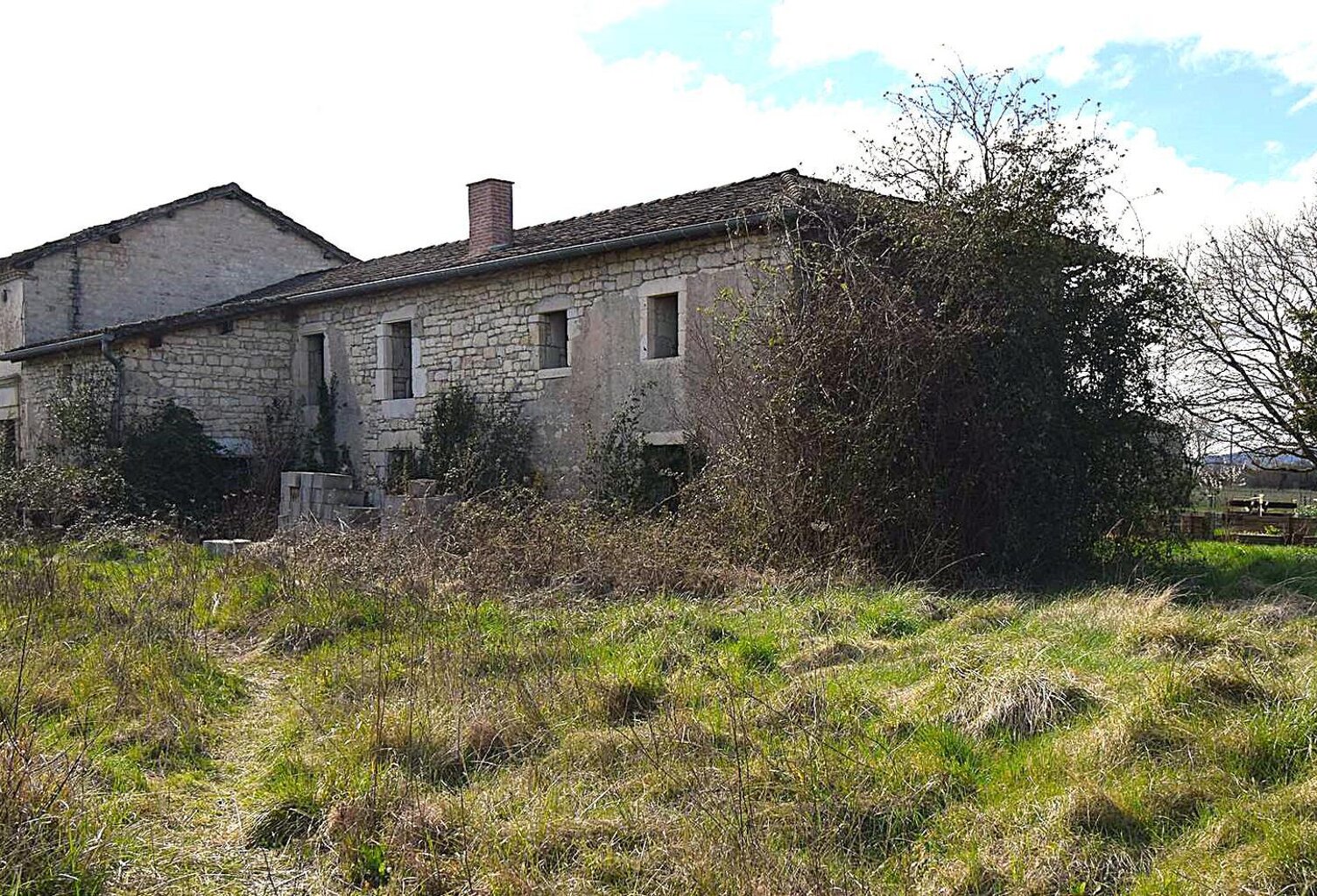 Ferme à Rénover — photo 1