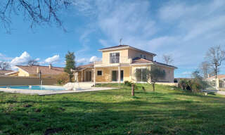 Maison 9 Pièces 230 m² à vendre à Castres-Gironde (33640)
