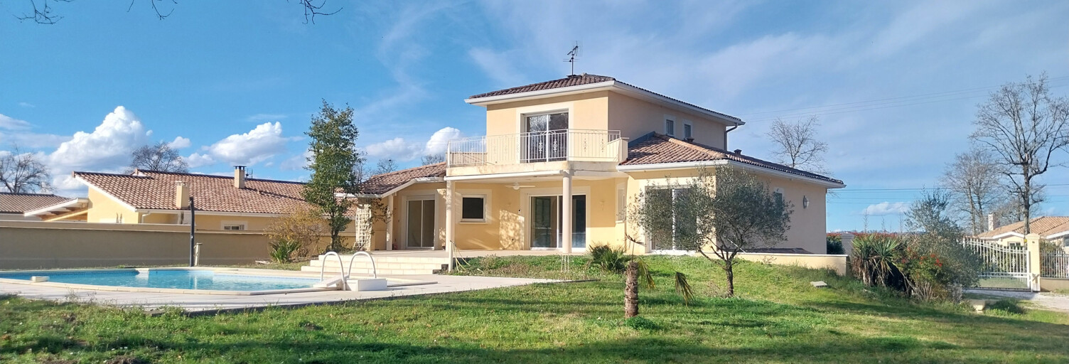 Maison 9 Pièces 230 m² à vendre à Castres-Gironde (33640)