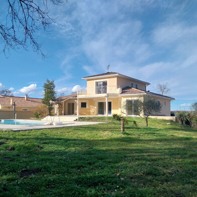 Maison 9 pièces 644000 €