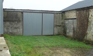 Garage  200 m² à vendre à Saint-Pierre-des-Échaubrognes (79700)