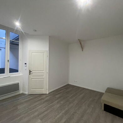 Appartement 1 pièces 450 €