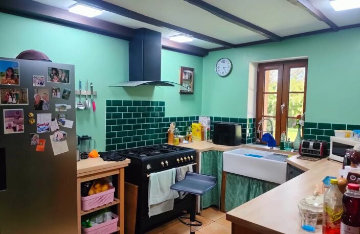 Maison en pierre  dans joli endroit — photo 4