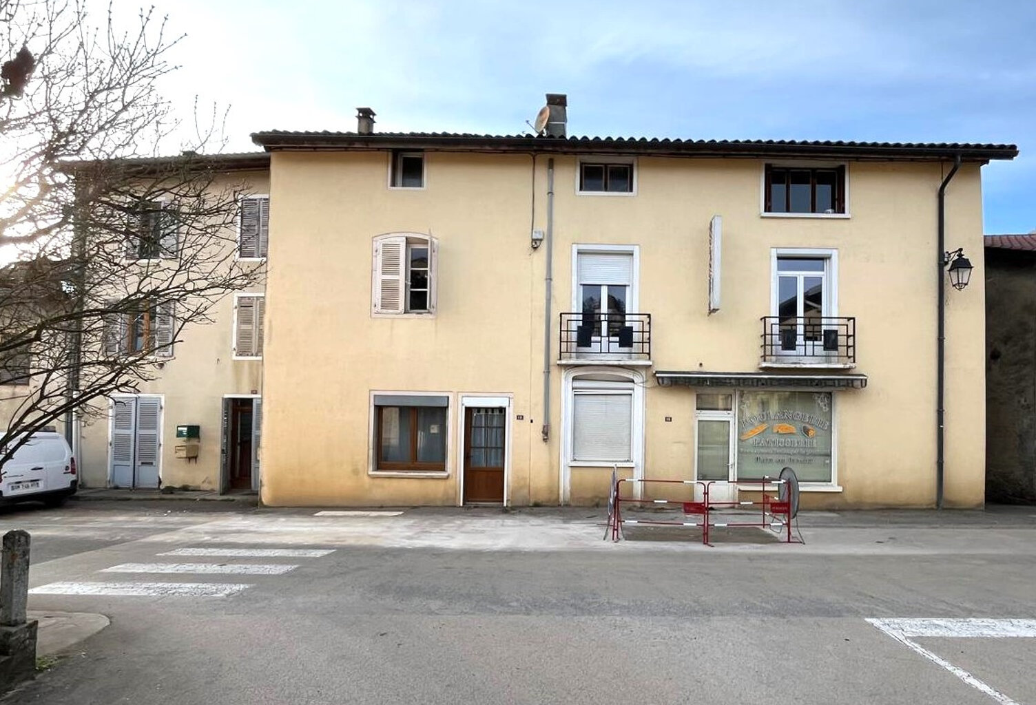 Maison de village à Gigny-sur-Suran — photo 1