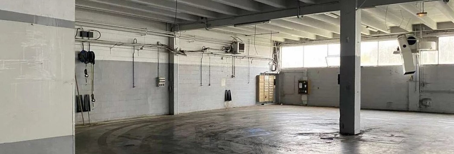 Commerce 2 Pièces 2100 m² à louer à Aulnay-sous-Bois (93600)