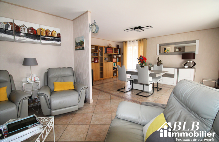 SUPERBE APPARTEMENT FAMILIAL À ELANCOURT 78990 AVEC LOGGIA, — photo 2