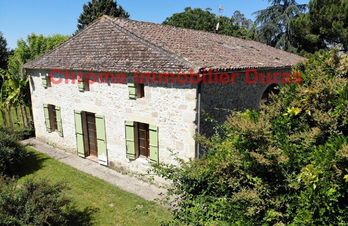 Ferme traditionnelle en pierre — photo 2