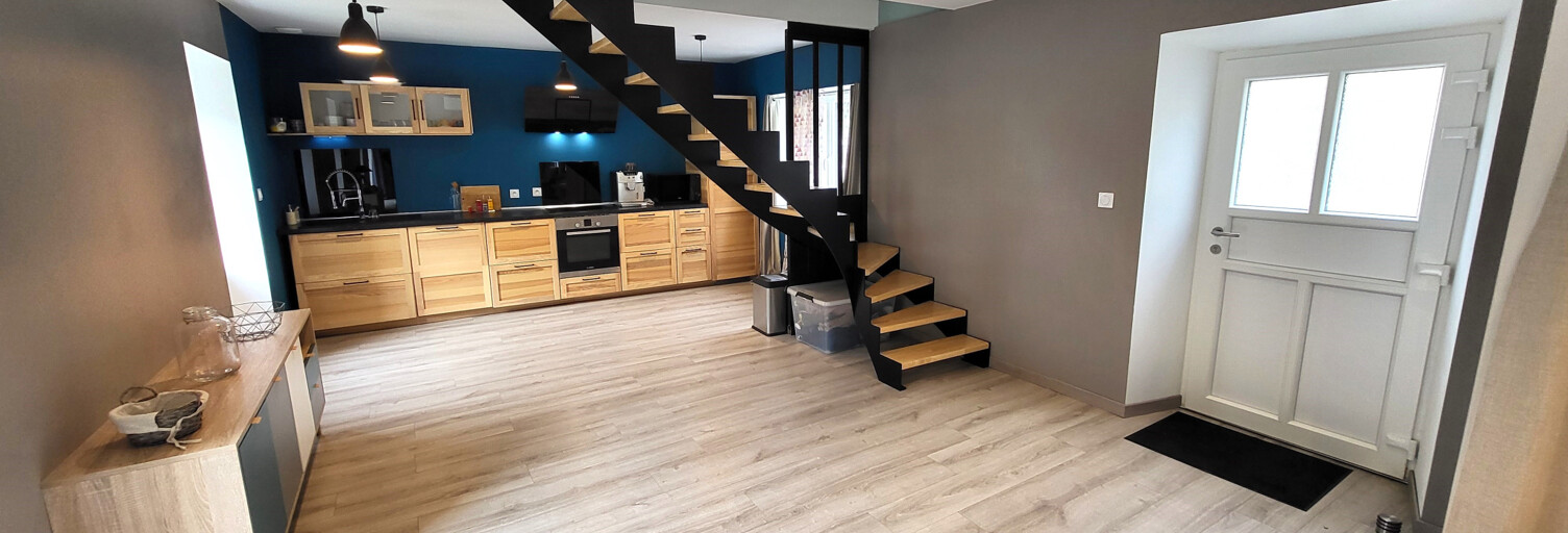 Maison 5 Pièces 121 m² à vendre à Saint-Maurice-en-Chalencon (07190)
