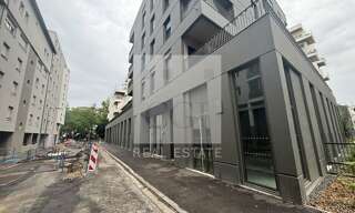 Commerce  153 m² à louer à Villeurbanne (69100)