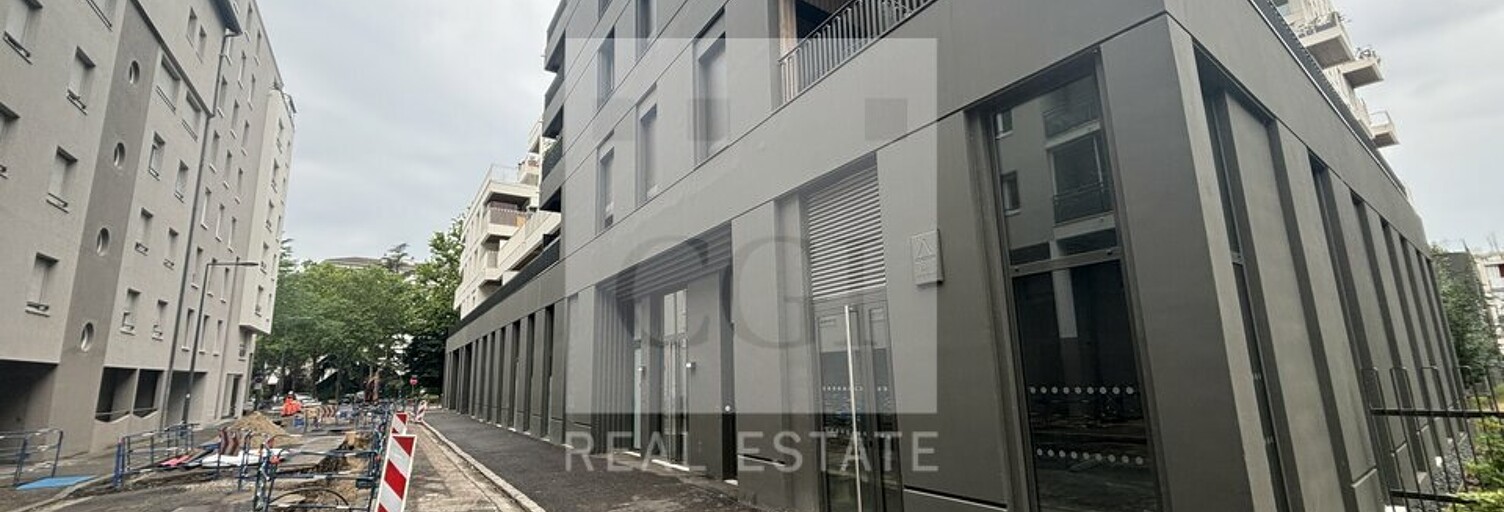 Commerce  153 m² à louer à Villeurbanne (69100)