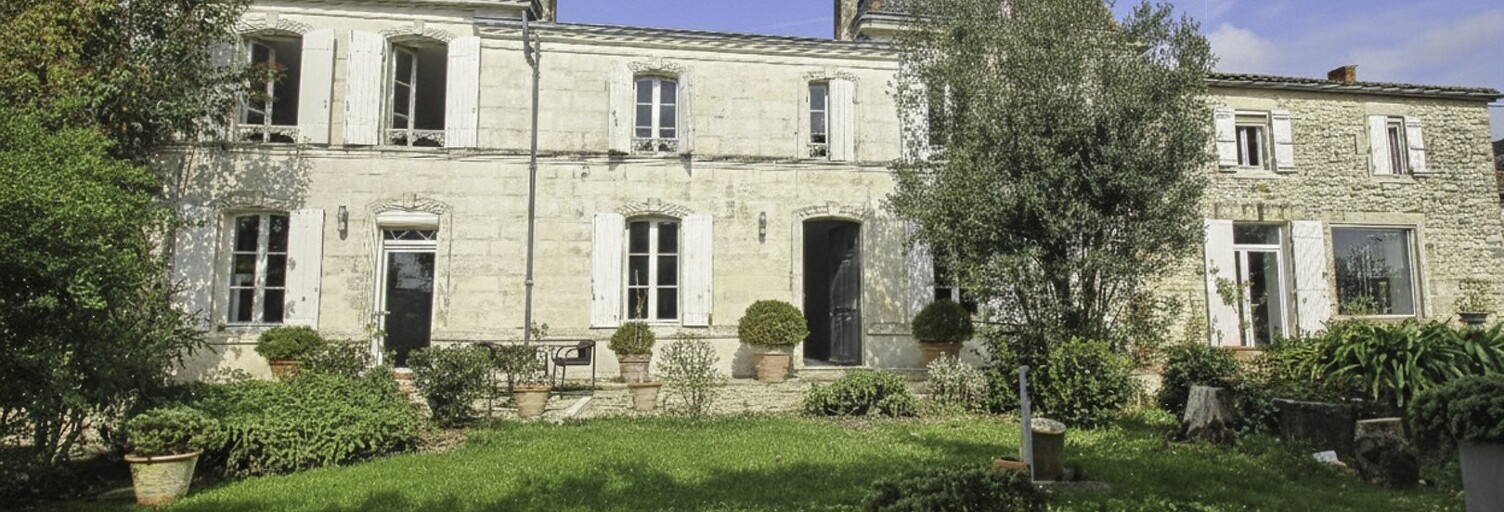 Maison 15 Pièces 291 m² à vendre à Saint-Jean-d'Angély (17400)