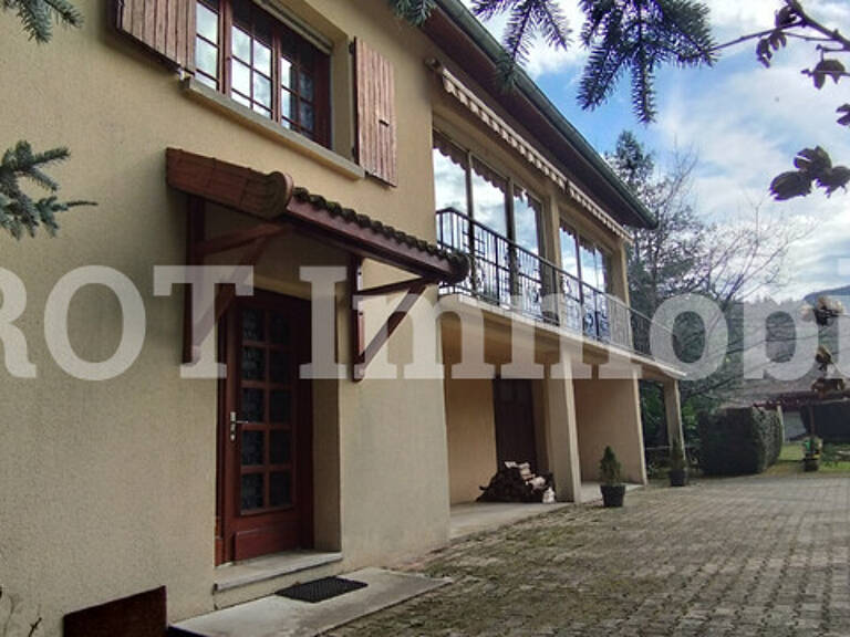 Villa — photo 1