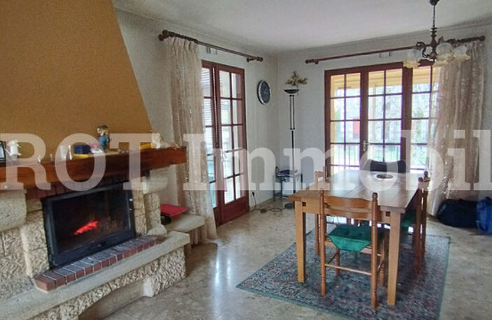 Villa — photo 3