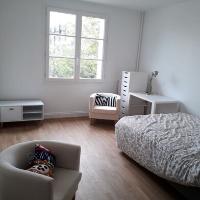 Appartement 1 pièces 1069 €