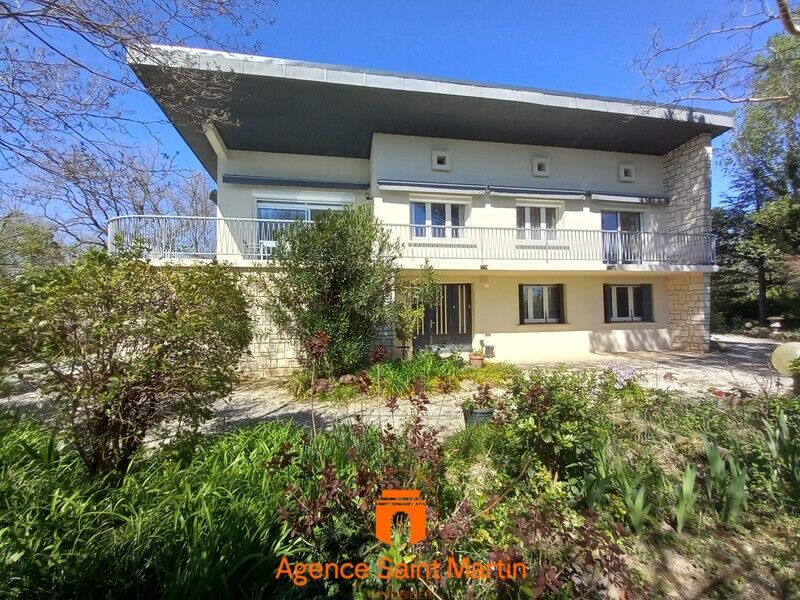 Villa / Maison  T9 à vendre Montélimar 26200