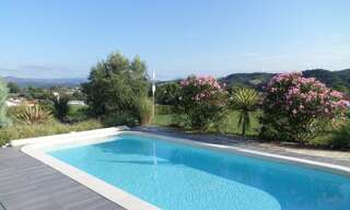 Maison 6 Pièces 200 m² à vendre à Saint-Pée-sur-Nivelle (64310)