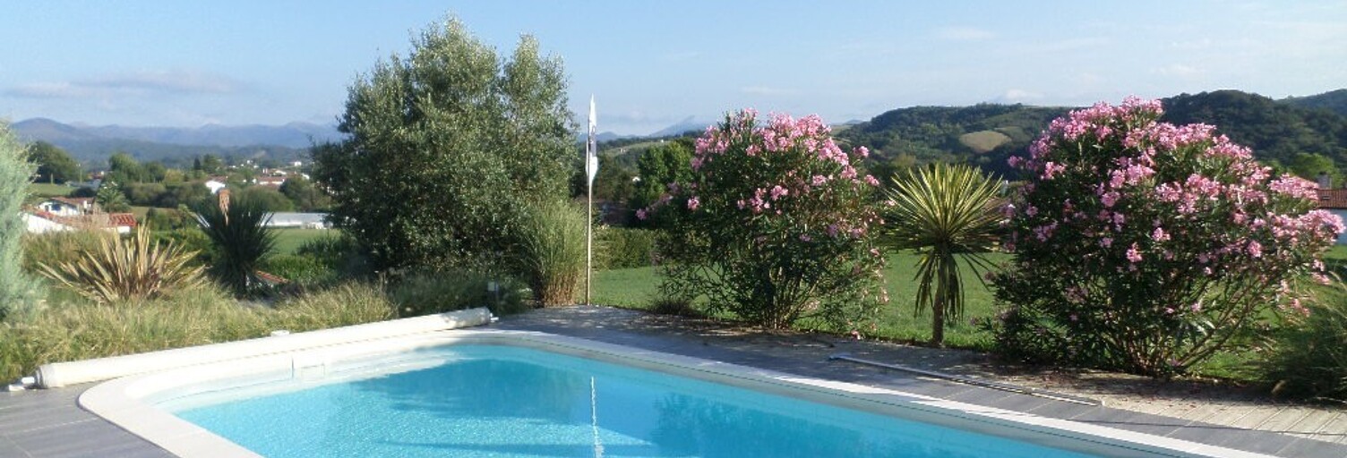 Maison 6 Pièces 200 m² à vendre à Saint-Pée-sur-Nivelle (64310)