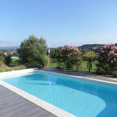 Maison 6 pièces 810000 €