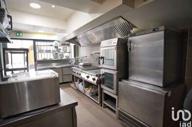 Commerce  182000 €