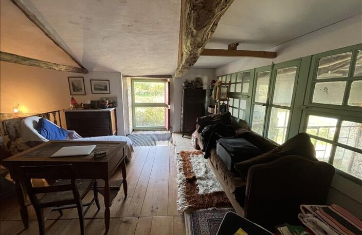 Maison en pierre de 4 pièces principales — photo 3