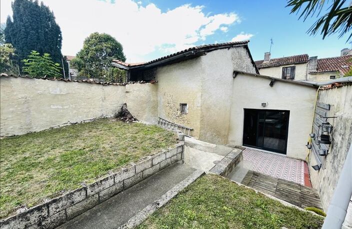 Vente immeuble   Barbezieux-Saint-Hilaire (16300) — photo 4
