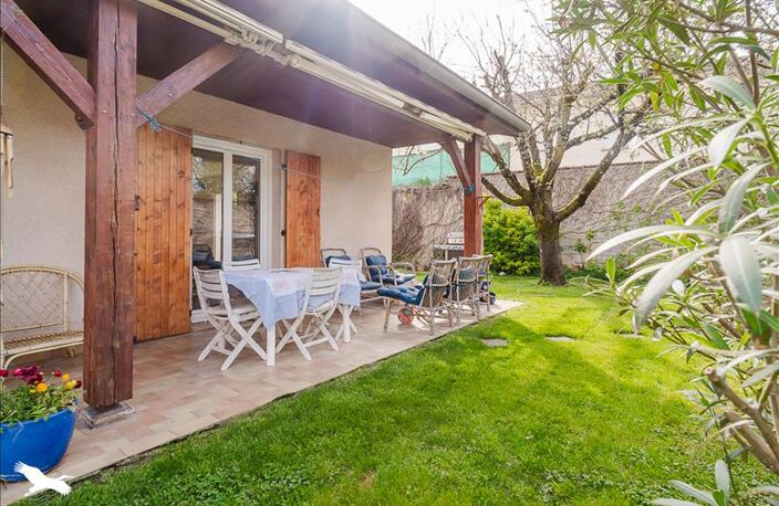 Vente maison 4 pièces 95 m² Vaulx-en-Velin (69120) — photo 3