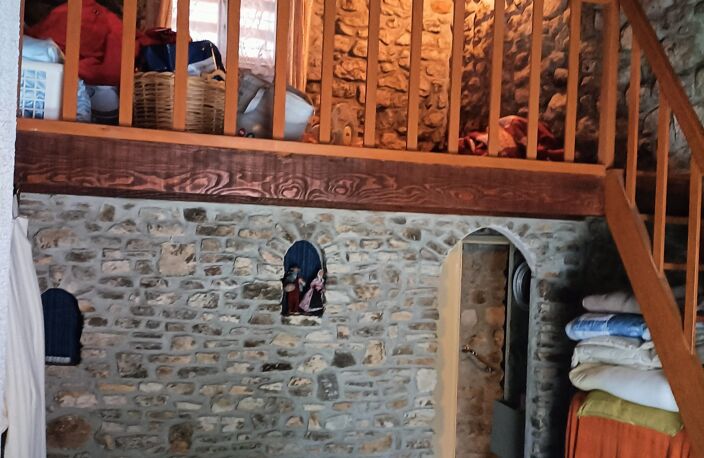 Belle maison de village touristique en pierre — photo 2