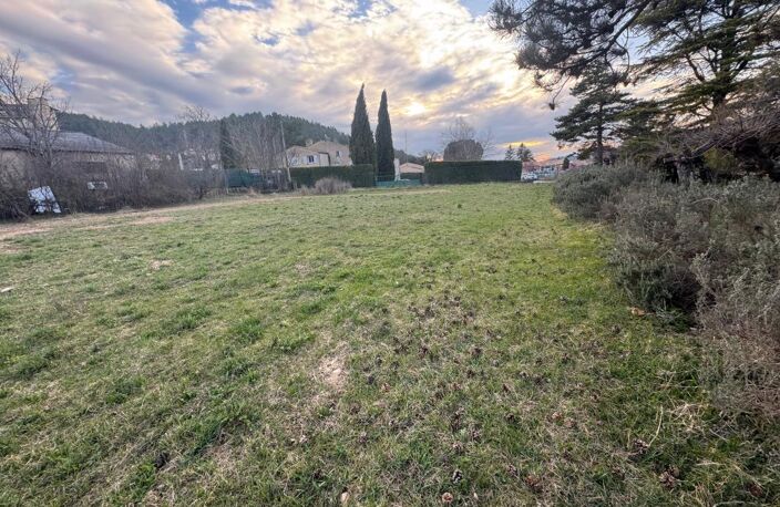 Terrain constructible (829m²) - RIEZ — photo 5