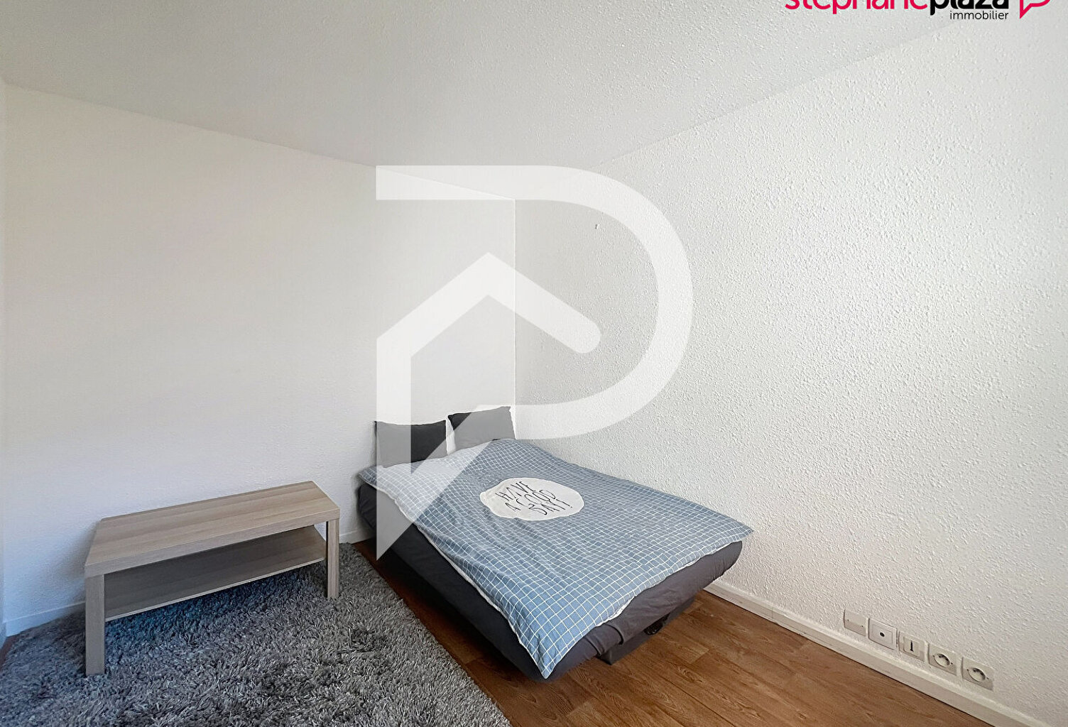 Suresnes (Parc du Château) Studio de 18m²  sans vis à vis — photo 1