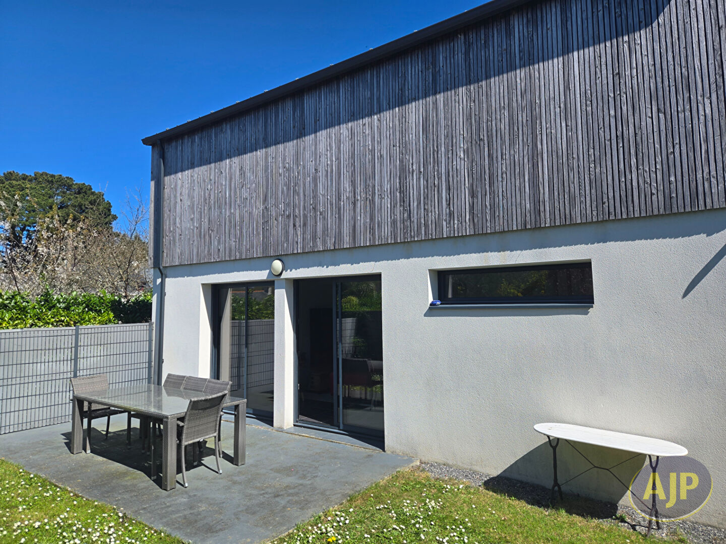 Agence immobilière de Ajp Immobilier St Marc sur Mer Tati