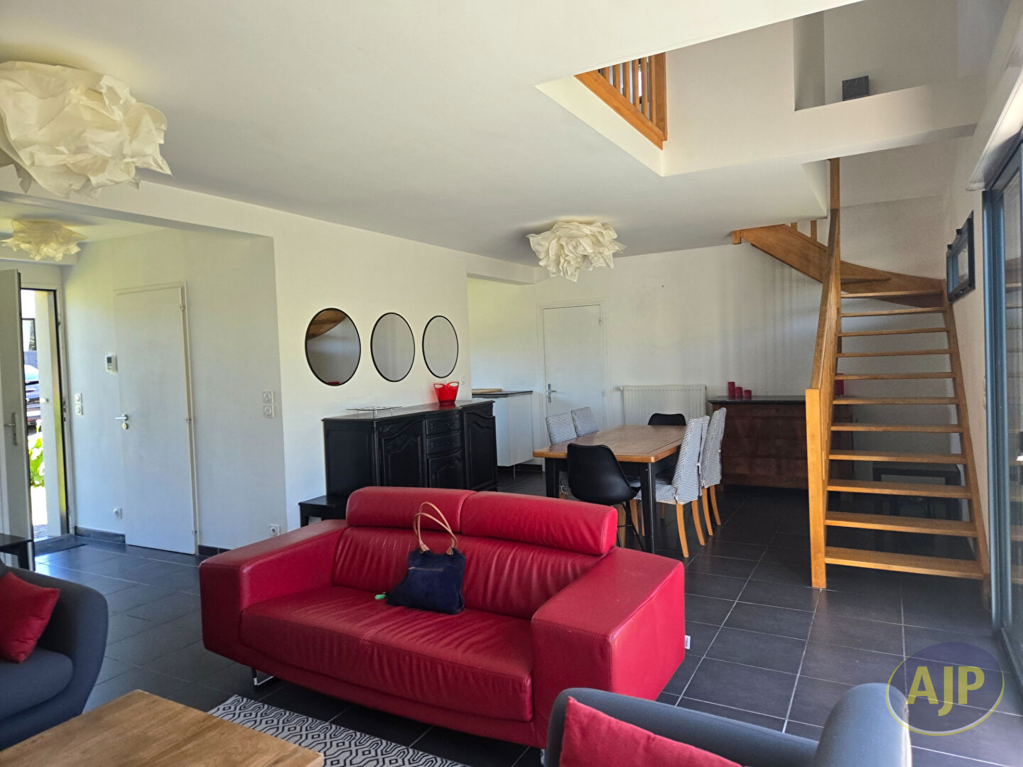 Agence immobilière de Ajp Immobilier St Marc sur Mer Tati