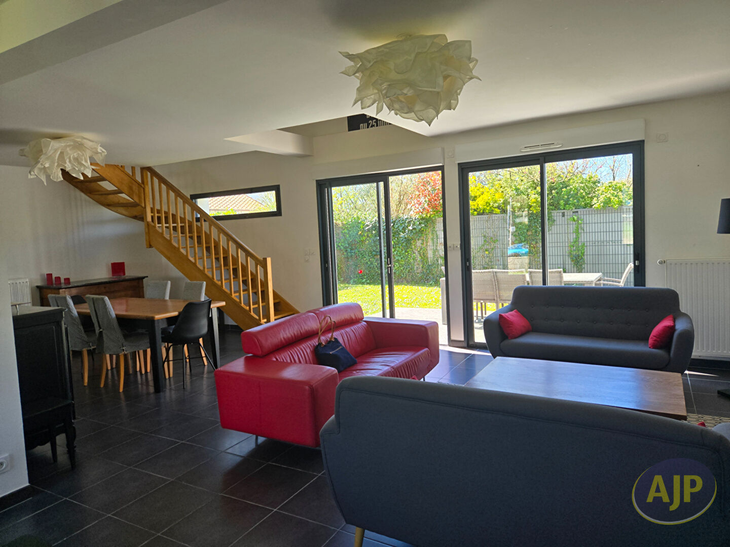 Agence immobilière de Ajp Immobilier St Marc sur Mer Tati