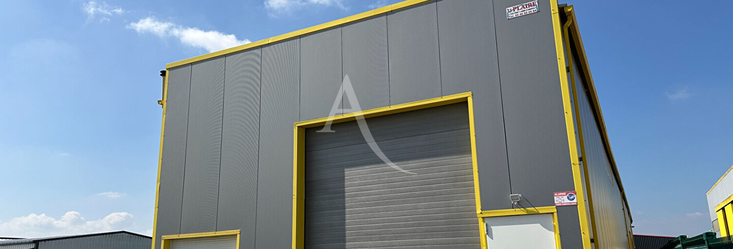 Commerce  210 m² à louer à Pont-l'Abbé-d'Arnoult (17250)