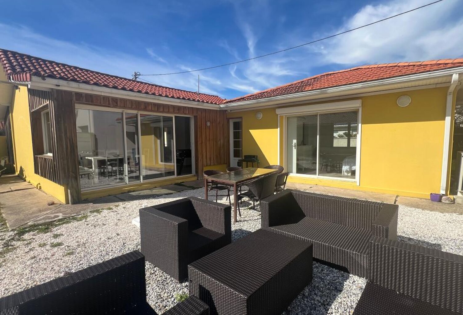 Maison À Vendre — photo 1