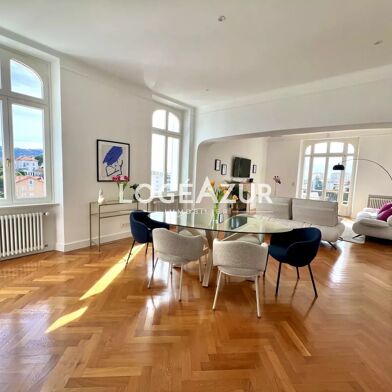 Appartement 4 pièces 1400 €