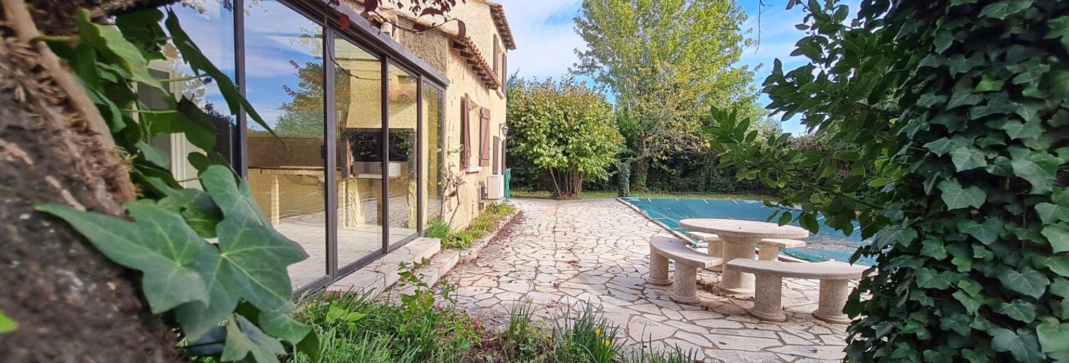 Maison 5 Pièces 102 m² à vendre à Pujaut (30131)