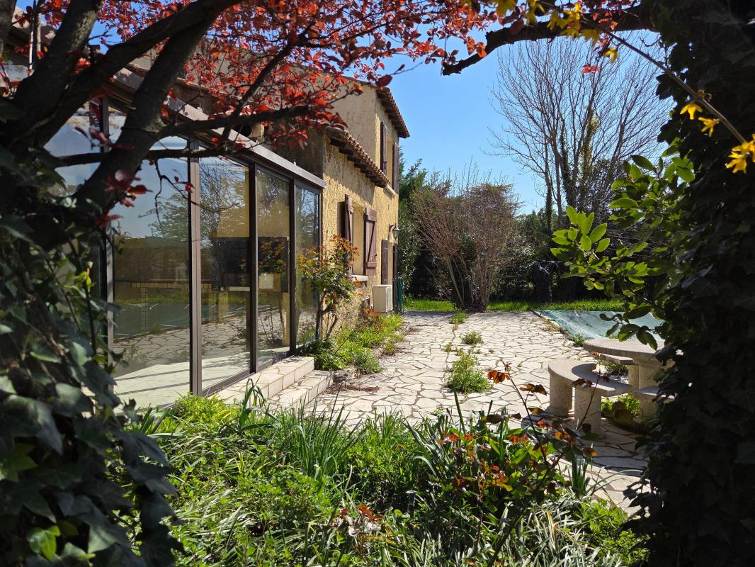 Agence immobilière de Pont du gard transactions Swixim