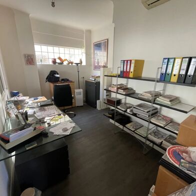 Commerce  199000 €