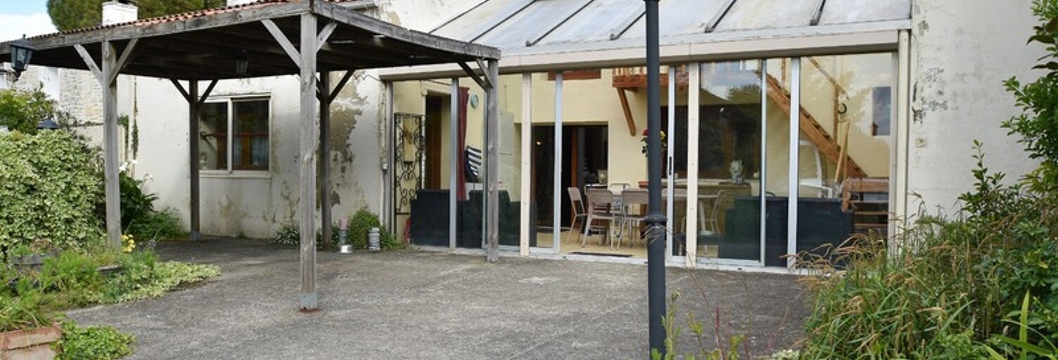 Maison 7 Pièces 117 m² à vendre à Landrais (17290)