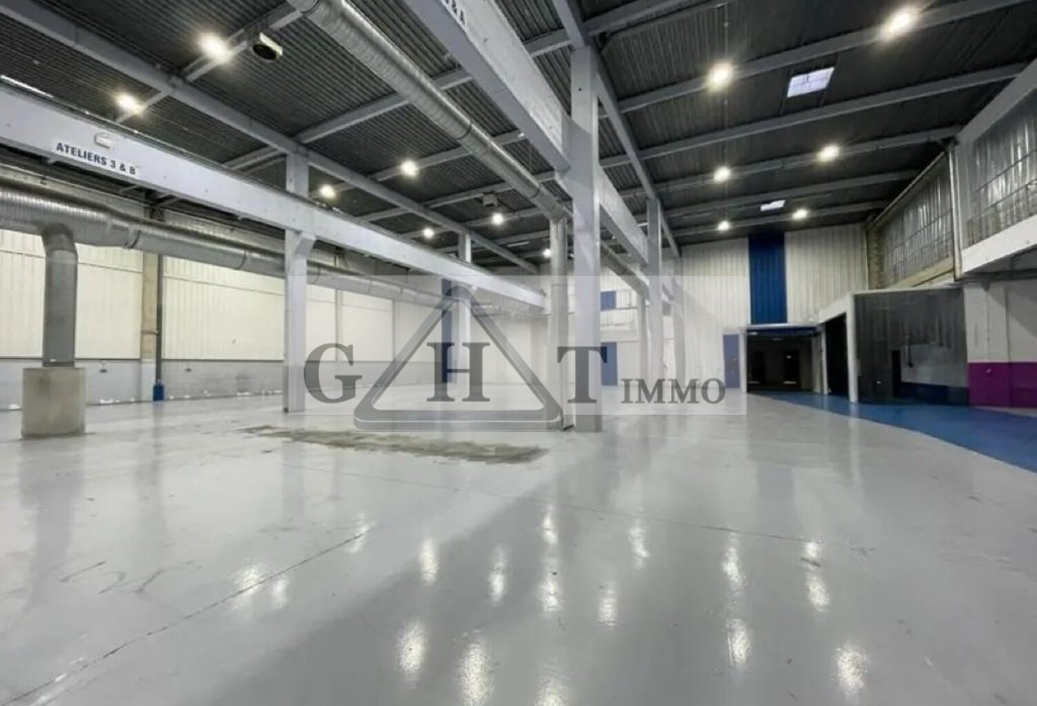 À LOUER – BÂTIMENT INDUSTRIEL 5 191 M² — photo 1