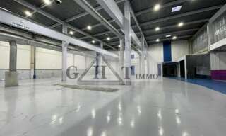 Local industriel  5191 m² à louer à Poincy (77470)