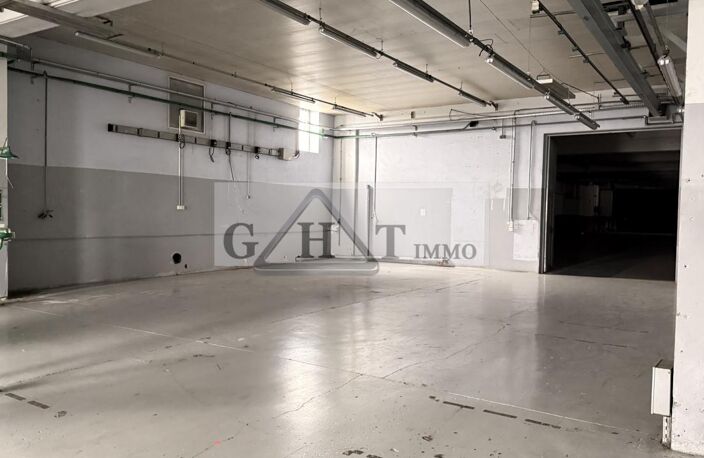 À LOUER – BÂTIMENT INDUSTRIEL 5 191 M² — photo 4