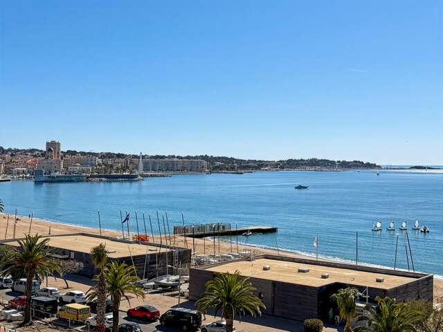 Appartement LOUE - T2 FREJUS PLAGE 39m² - VUE MER + Garage LOUE 40m² - À Vendre — photo du bien