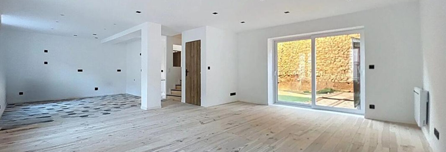 Maison 8 Pièces 220 m² à vendre à Courgains (72260)